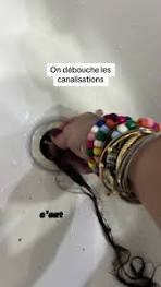 déboucher une baignoire