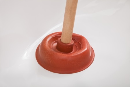 déboucher siphon baignoire